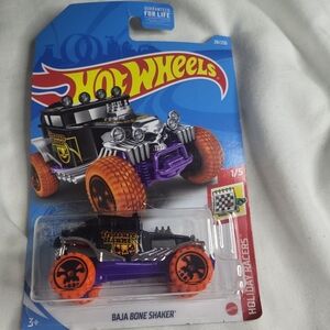 Hot Wheels Treasure Hunt Holiday Racers 2021 Hot Wheels Baja Bone Shaker
